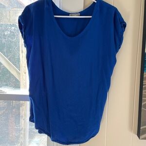 Small blue pleione short sleeve shirt